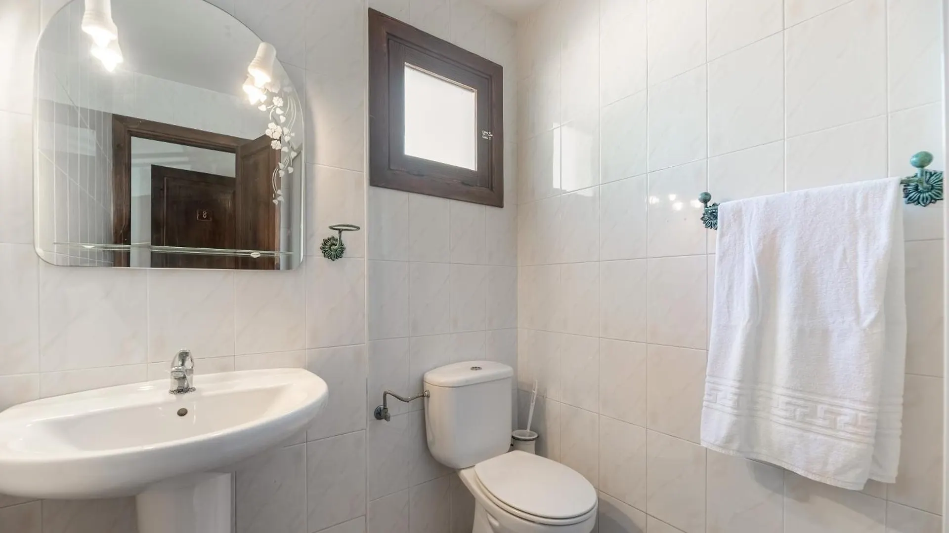 El Abuelo Hotel Guaro Gæstehus