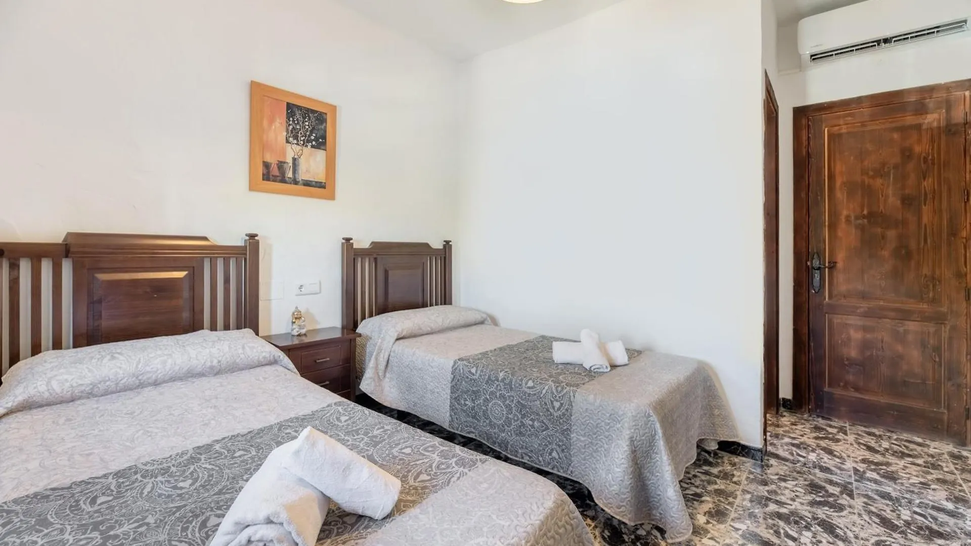 El Abuelo Hotel Guaro